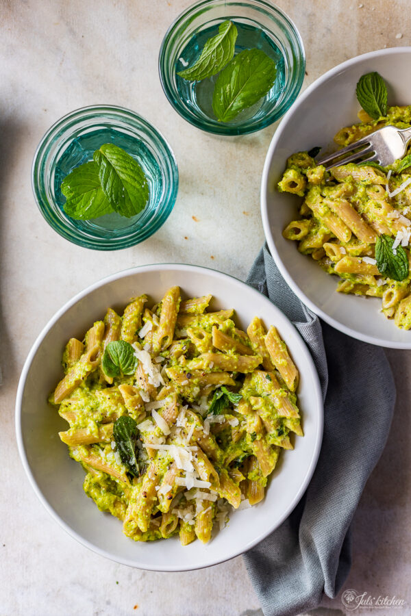 Pasta zucchine e zafferano