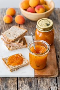 Confettura di albicocche