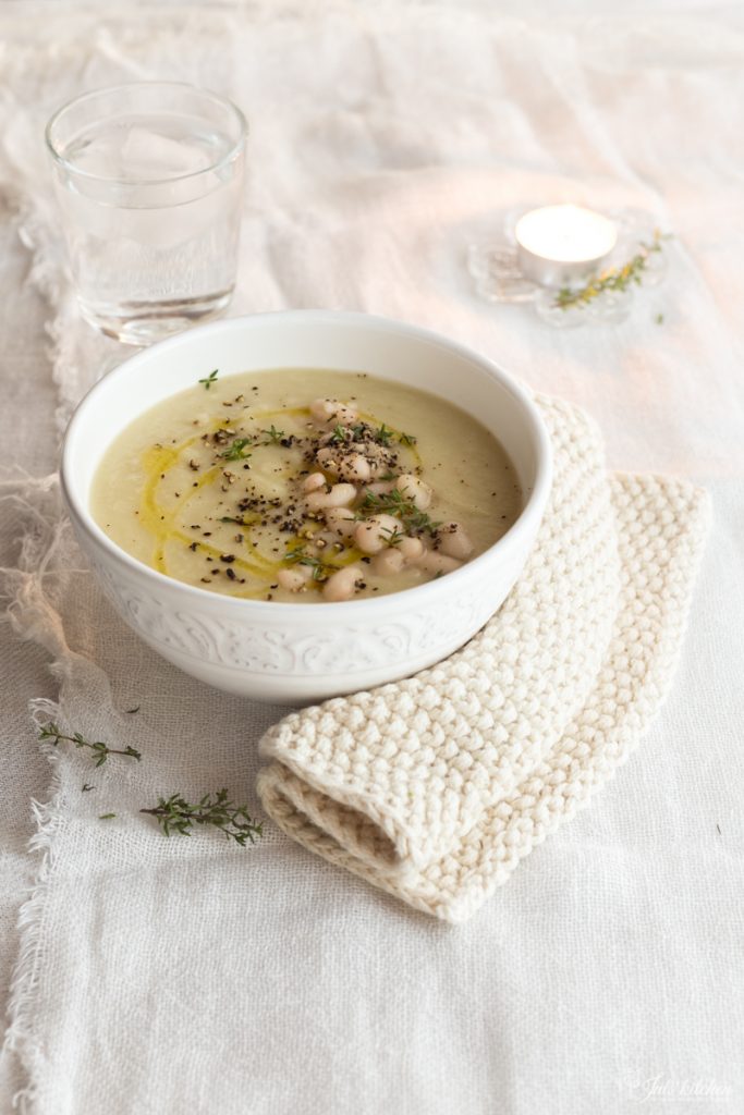 cauliflower and cannellini soup 