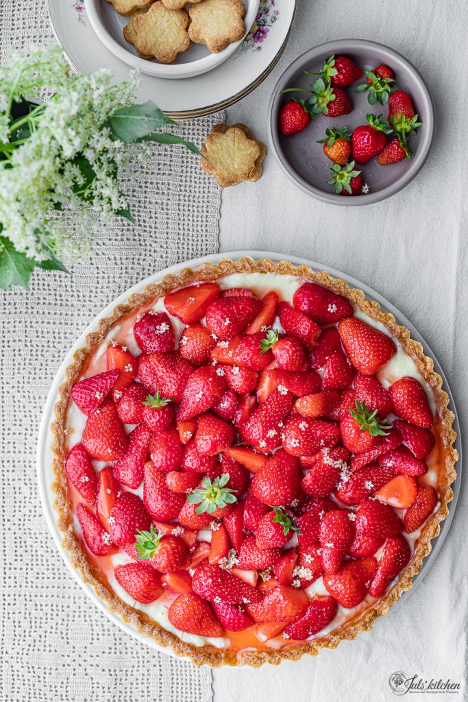 Strawberry tart with elderflower pastry cream