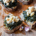 Crostoni col cavolo nero